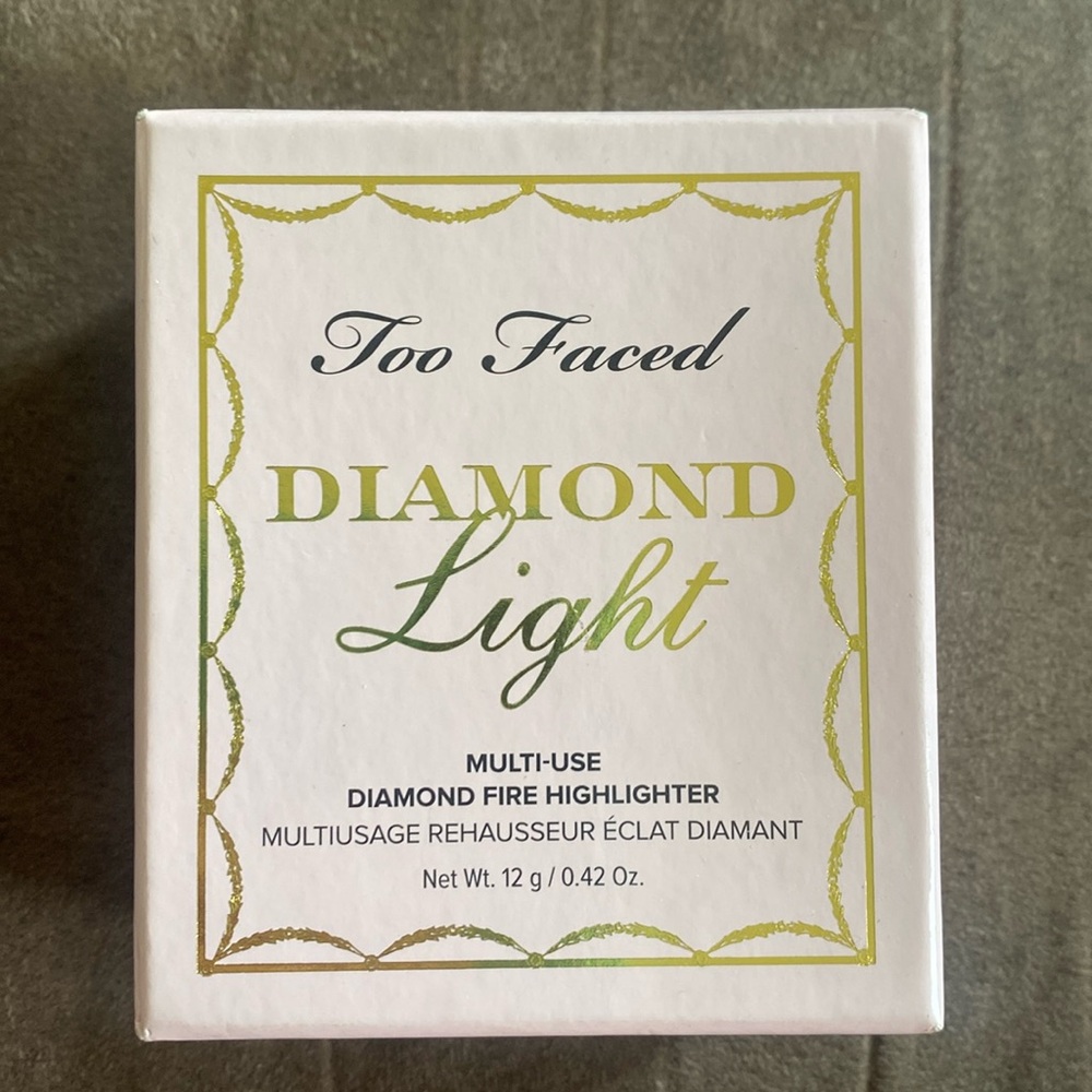 Too Faced Diamond light powder. Brand new